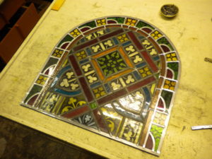 reparatie glas in lood glaslicht